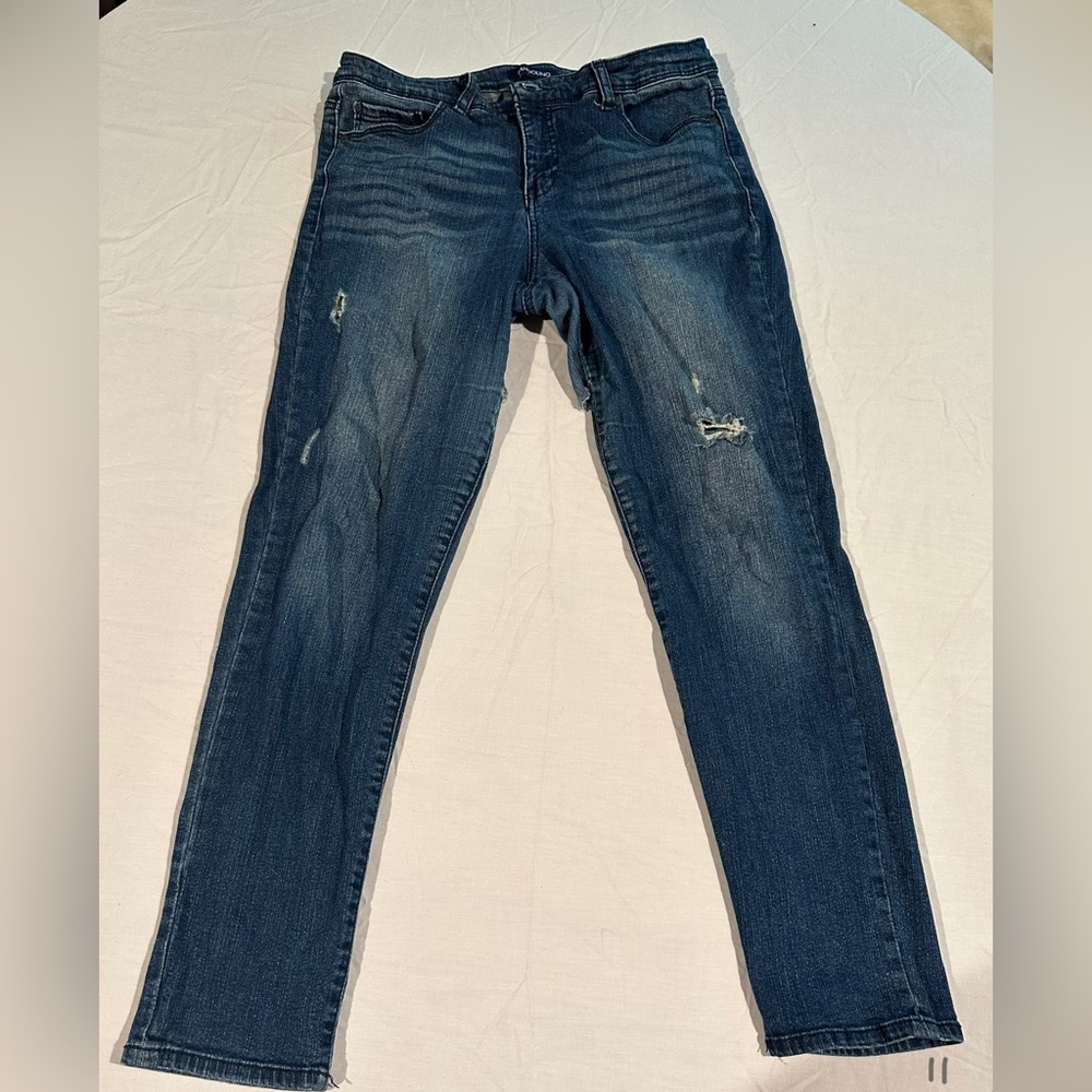 Distressed blue jeans | Pandolino keryn | 8